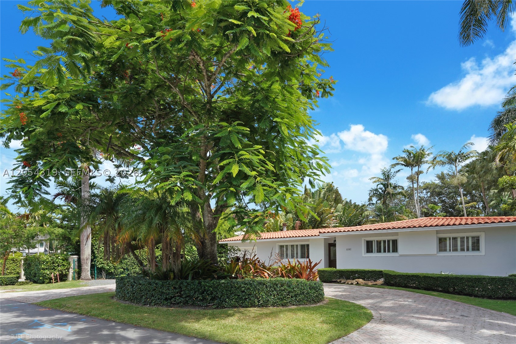6141 SW 85th St South Miami, FL 33143