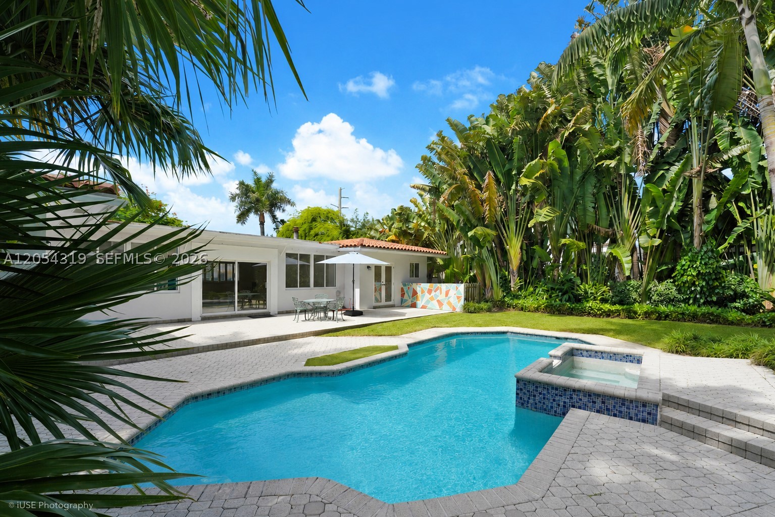 6141 SW 85th St South Miami, FL 33143