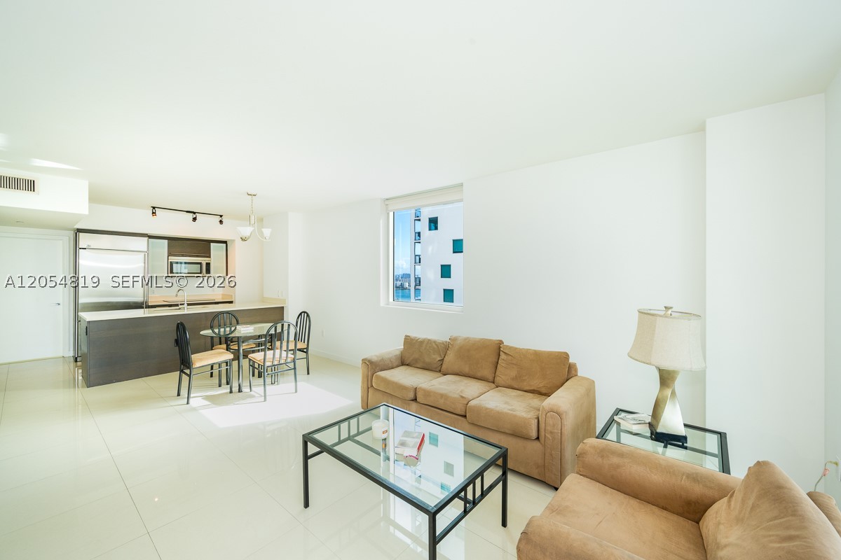 image 500 Brickell West1