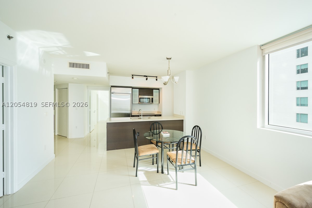 image 500 Brickell West2