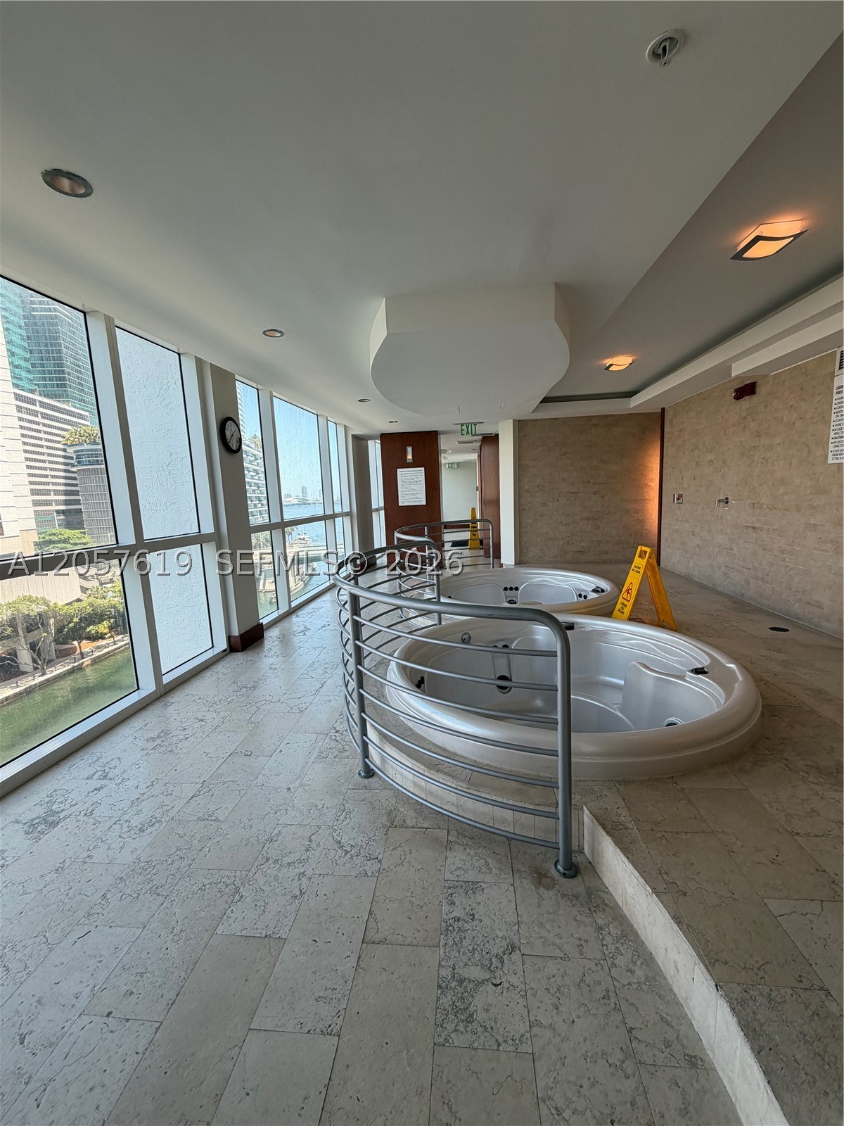 image Brickell on the River South10