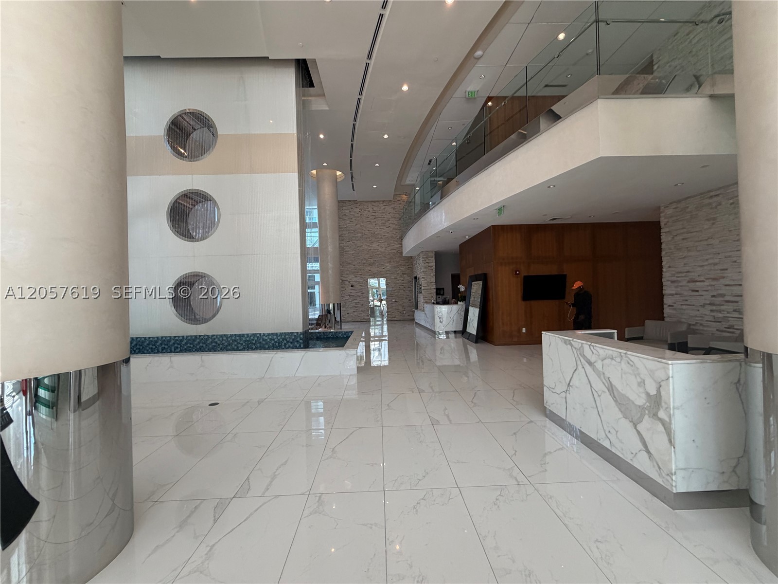 image Brickell on the River South1