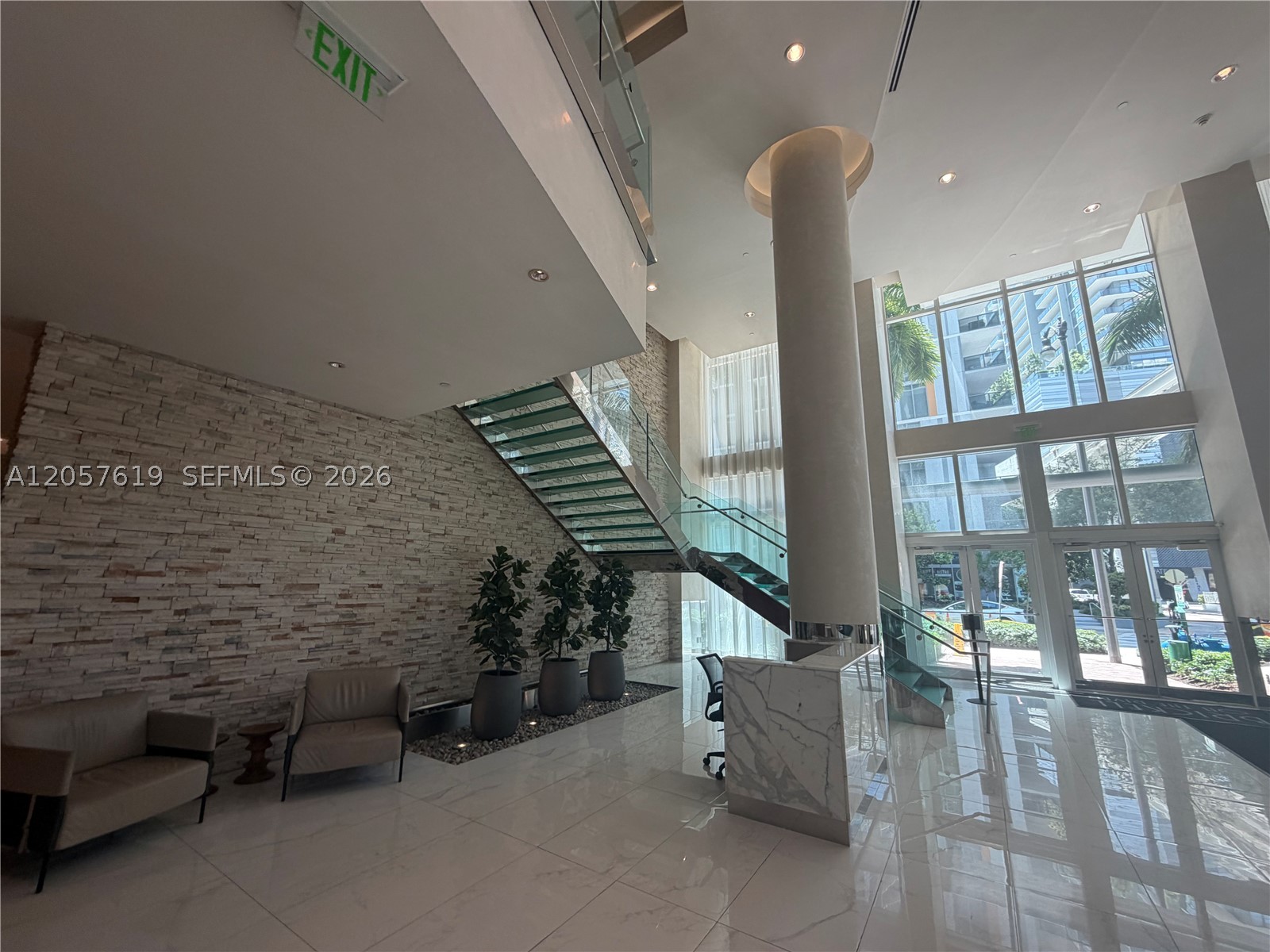 image Brickell on the River South2