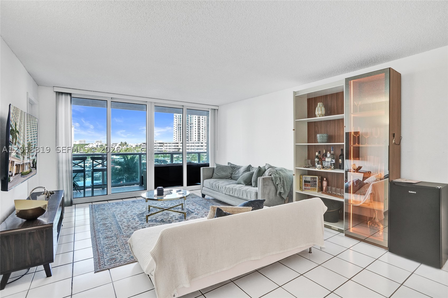 image Arlen House East13