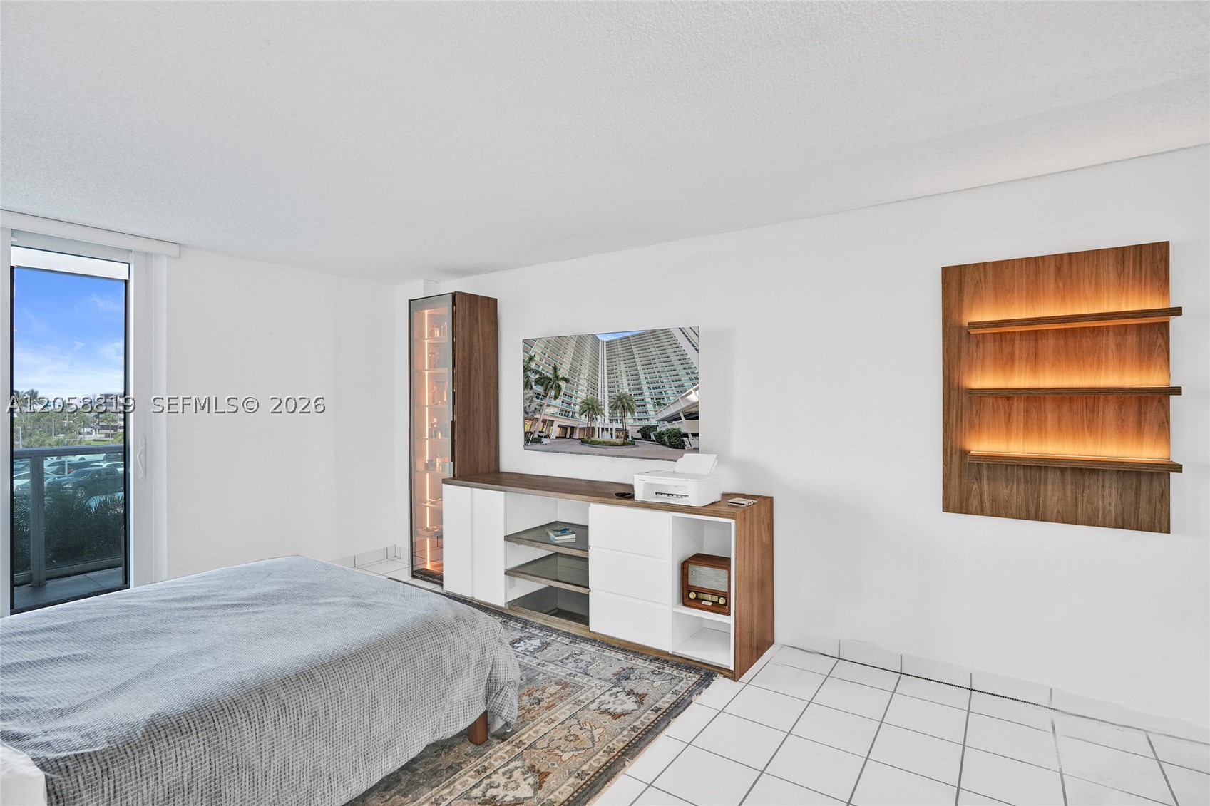 image Arlen House East25