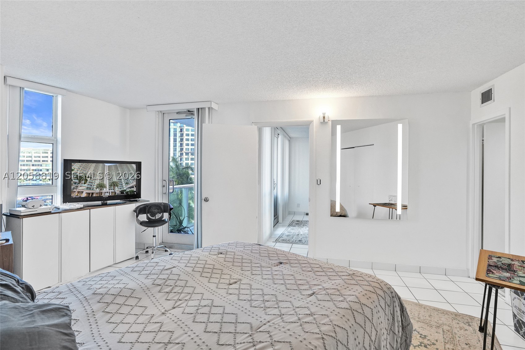 image Arlen House East29