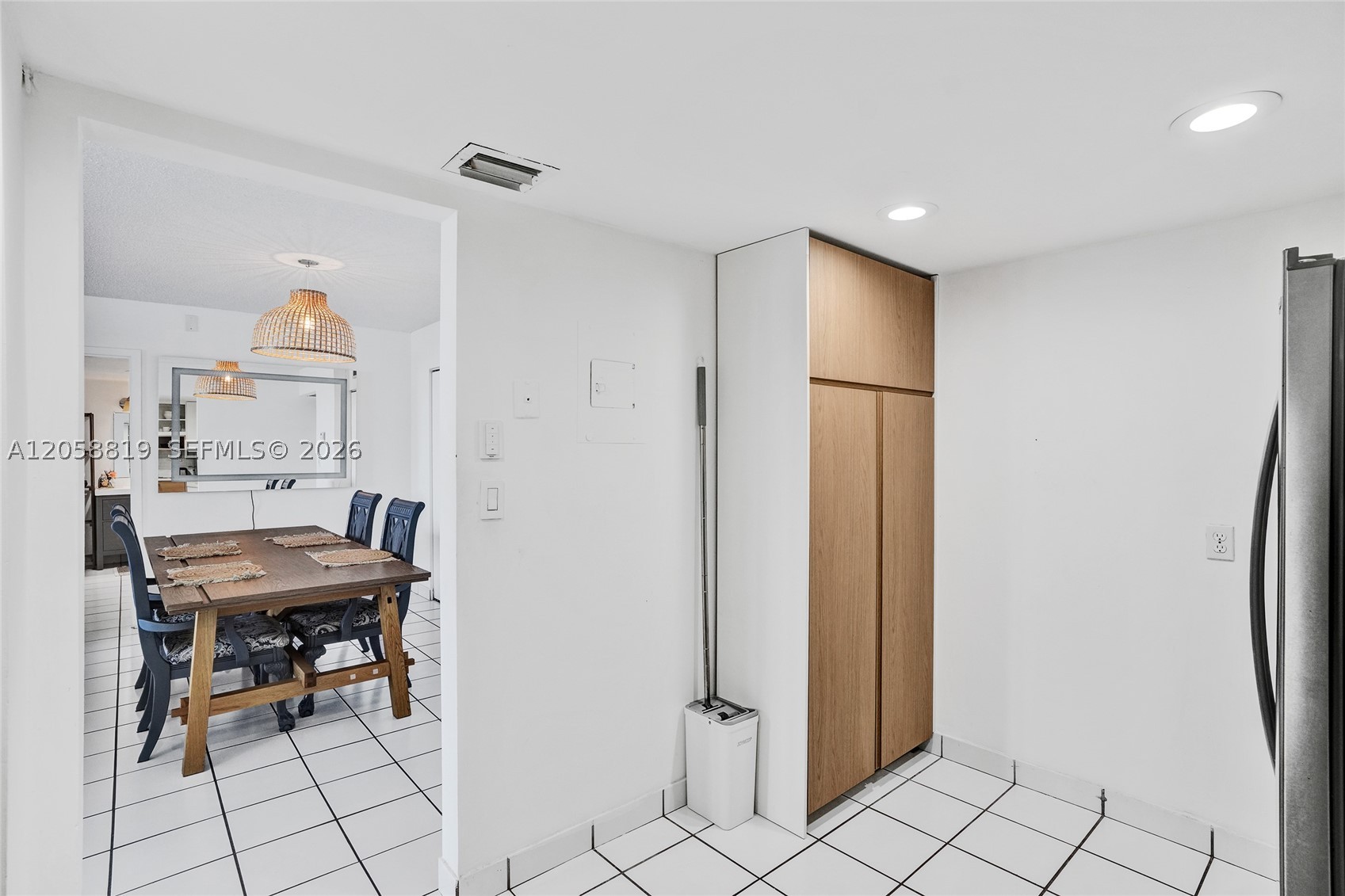 image Arlen House East3