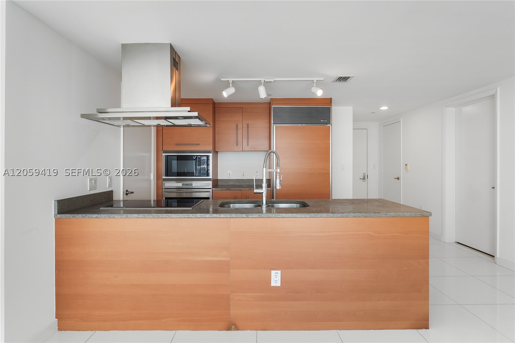 image Icon Brickell II3