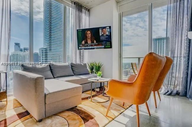 151 SE 1st #3111