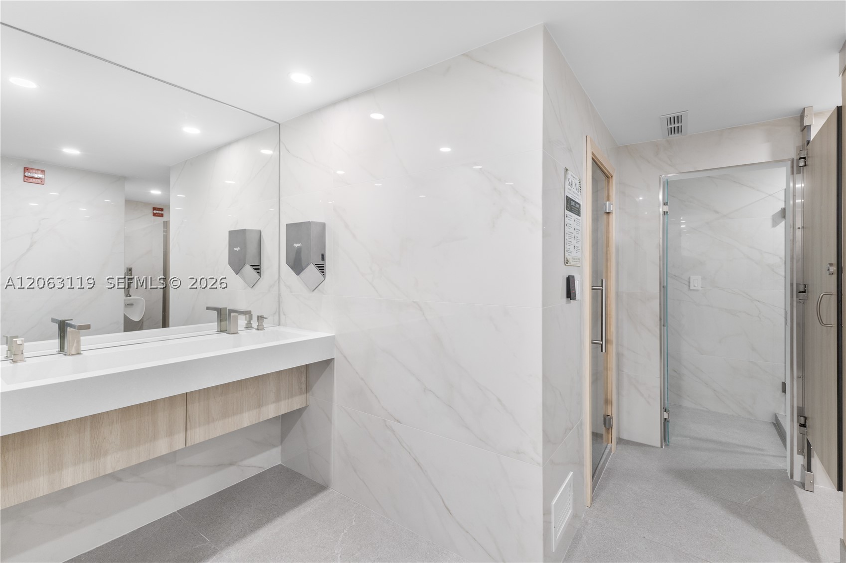 345 Ocean Dr #515 Miami Beach, FL 33139