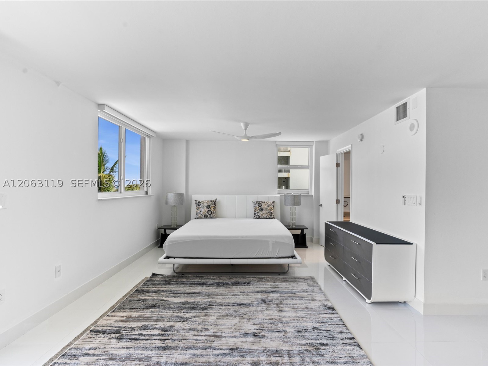 345 Ocean Dr #515 Miami Beach, FL 33139