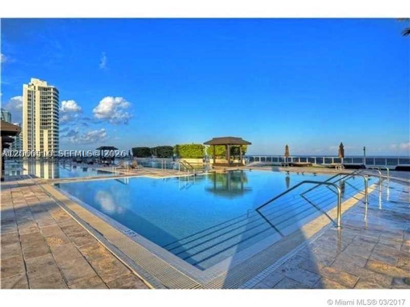 image Beach Club 222