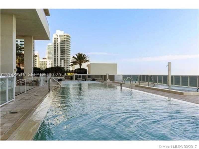 image Beach Club 223