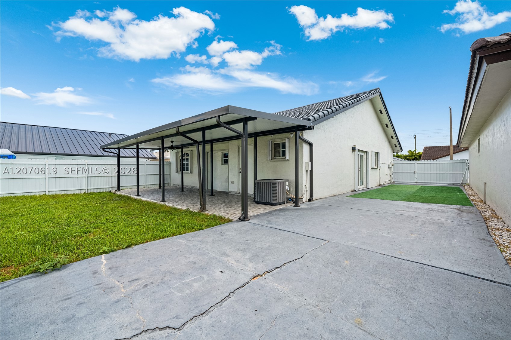 2902 SW 136th Ct Miami, FL 33175