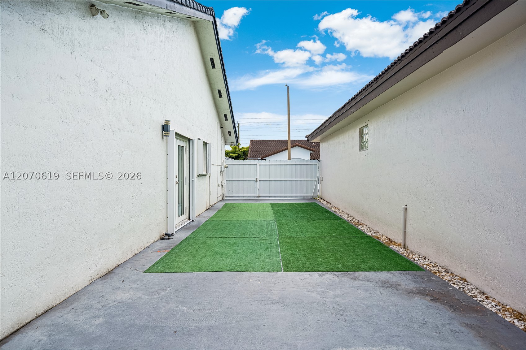 2902 SW 136th Ct Miami, FL 33175