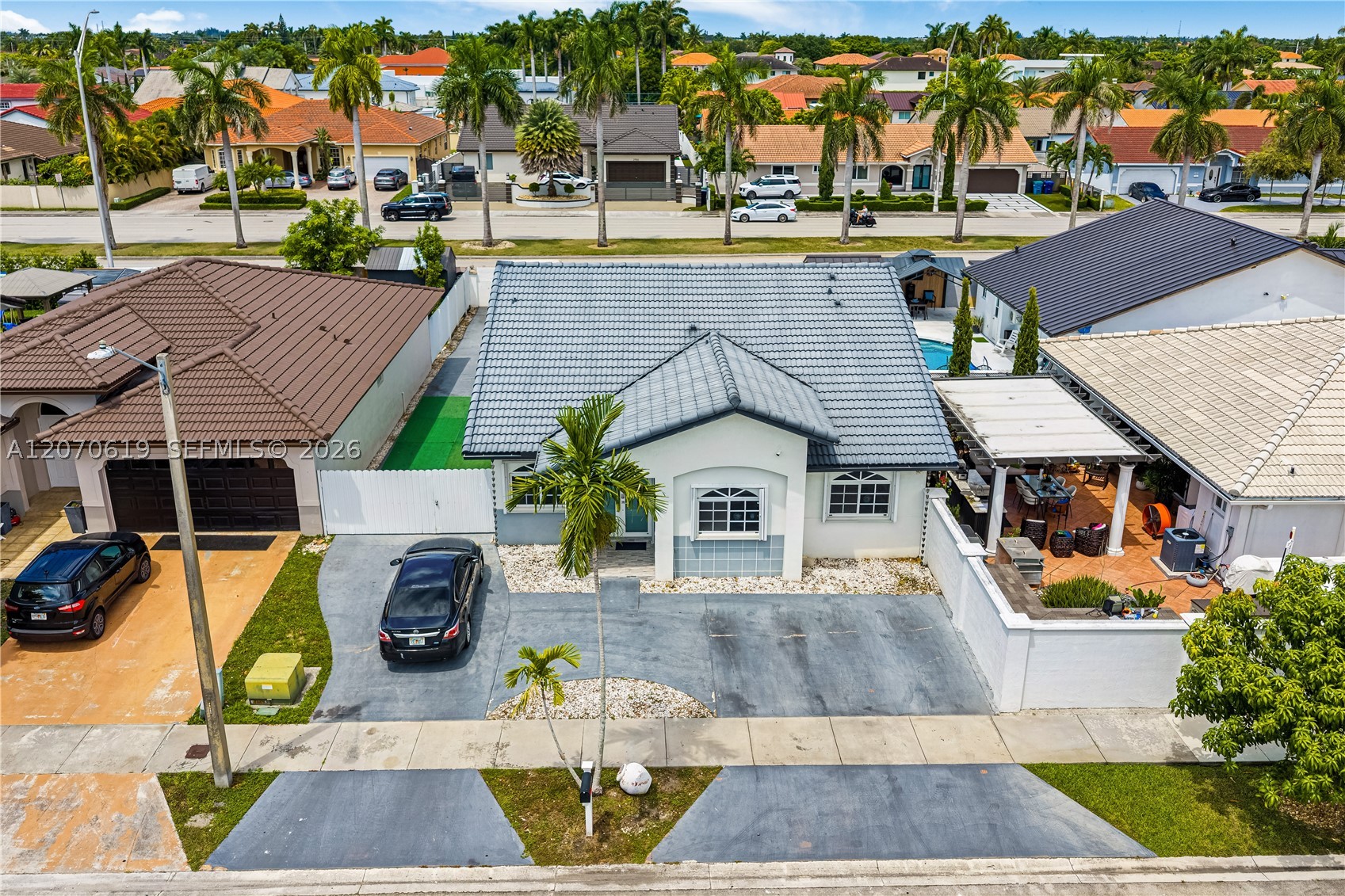 2902 SW 136th Ct Miami, FL 33175