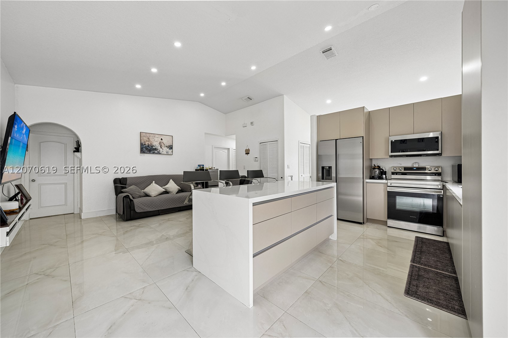 2902 SW 136th Ct Miami, FL 33175