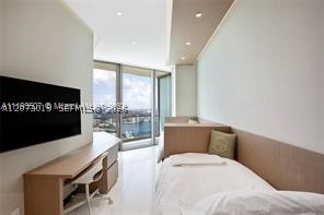 18975 Collins Ave #5404 Sunny Isles Beach, FL 33160