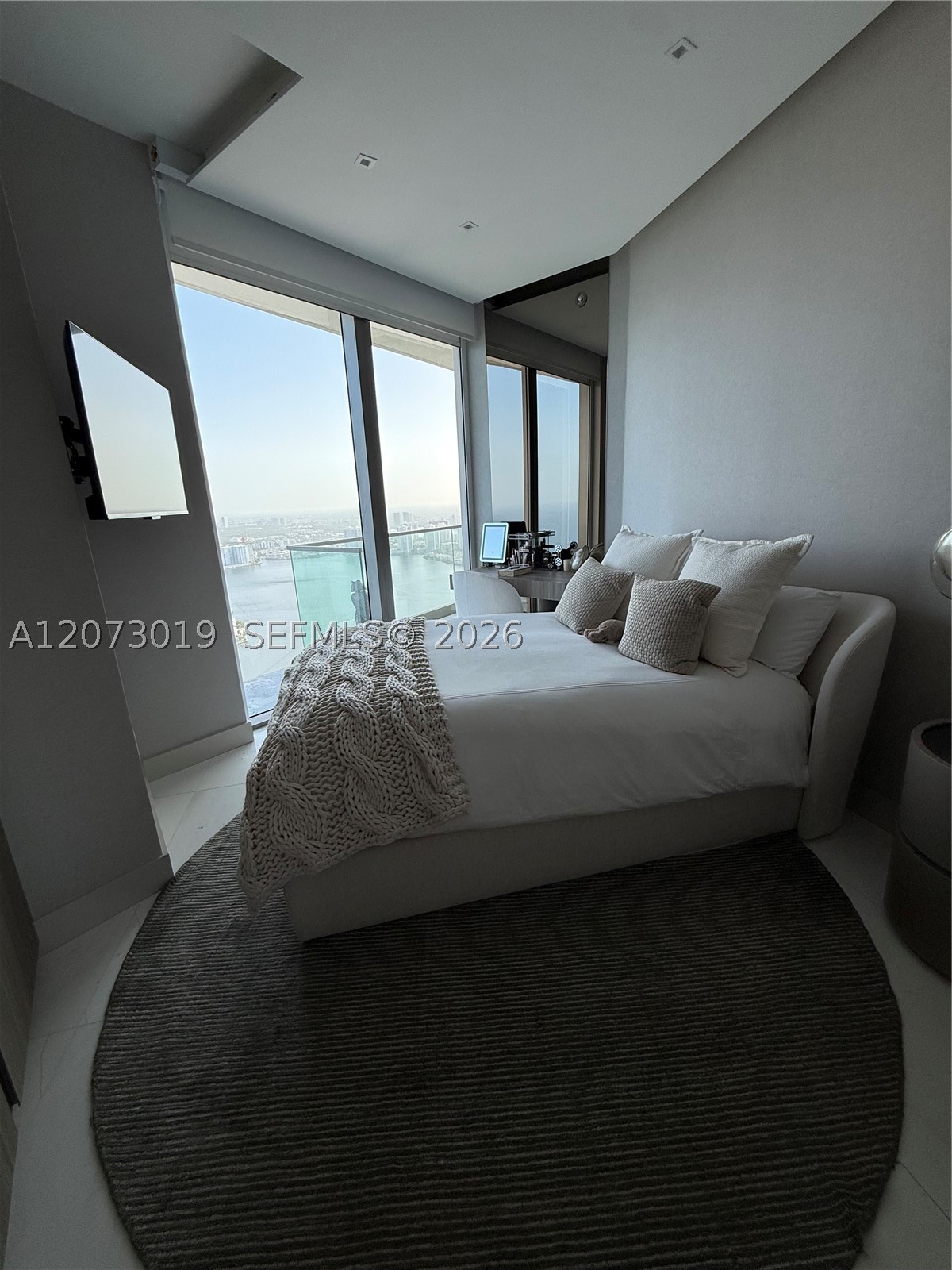 18975 Collins Ave #5404 Sunny Isles Beach, FL 33160