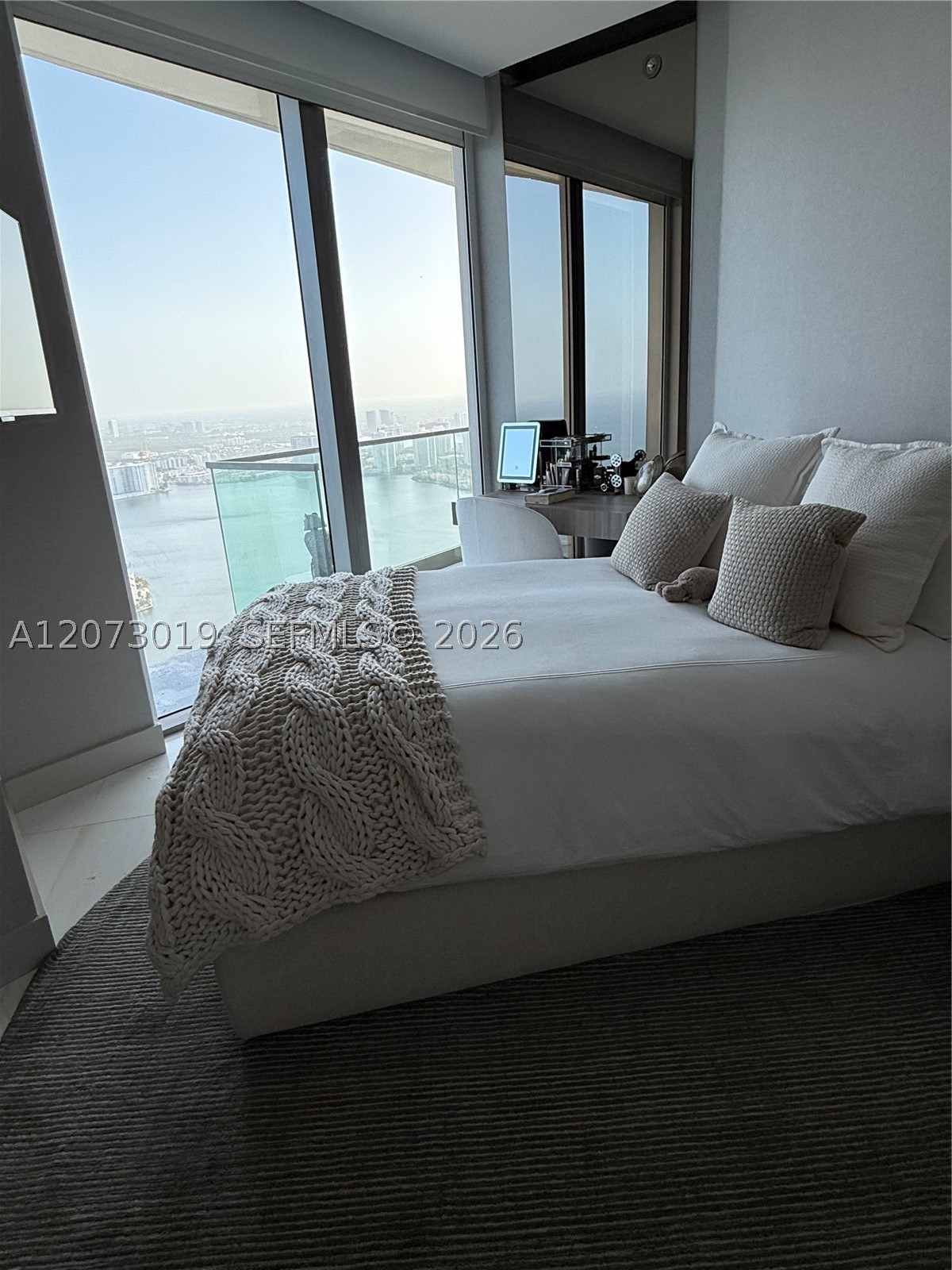 18975 Collins Ave #5404 Sunny Isles Beach, FL 33160