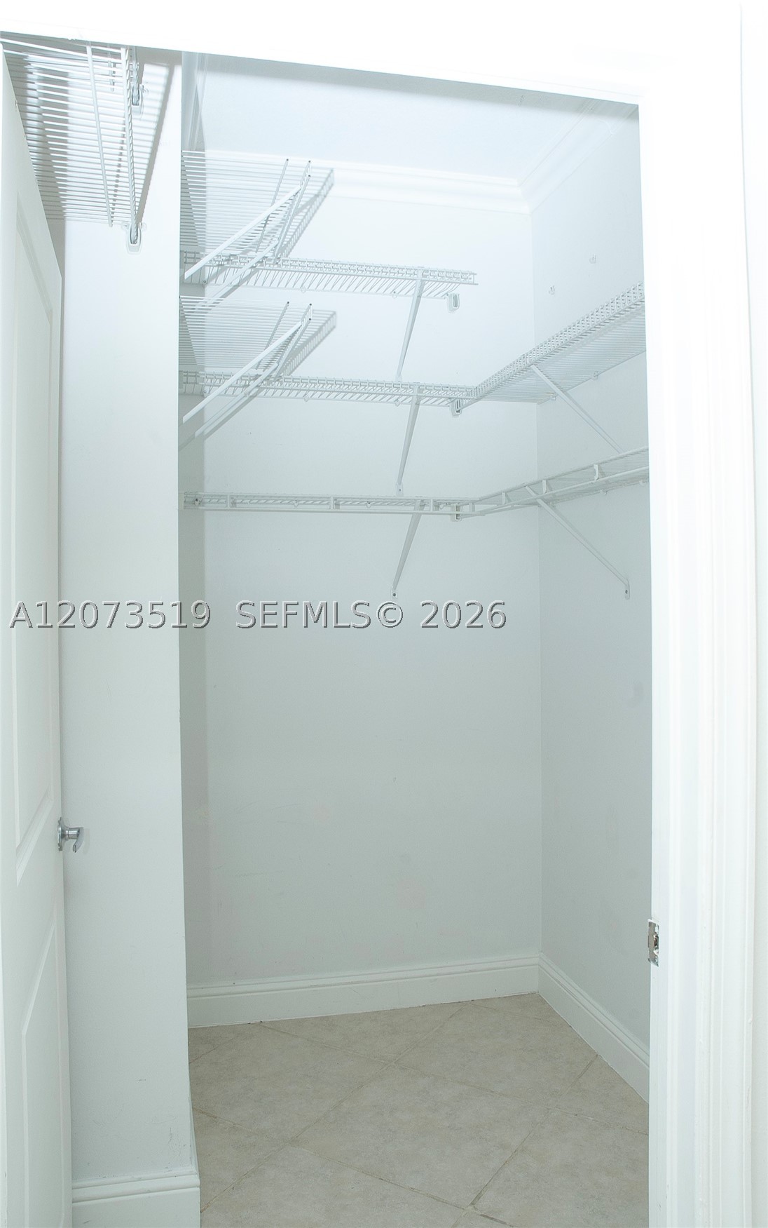 image Ten Aragon Condo9