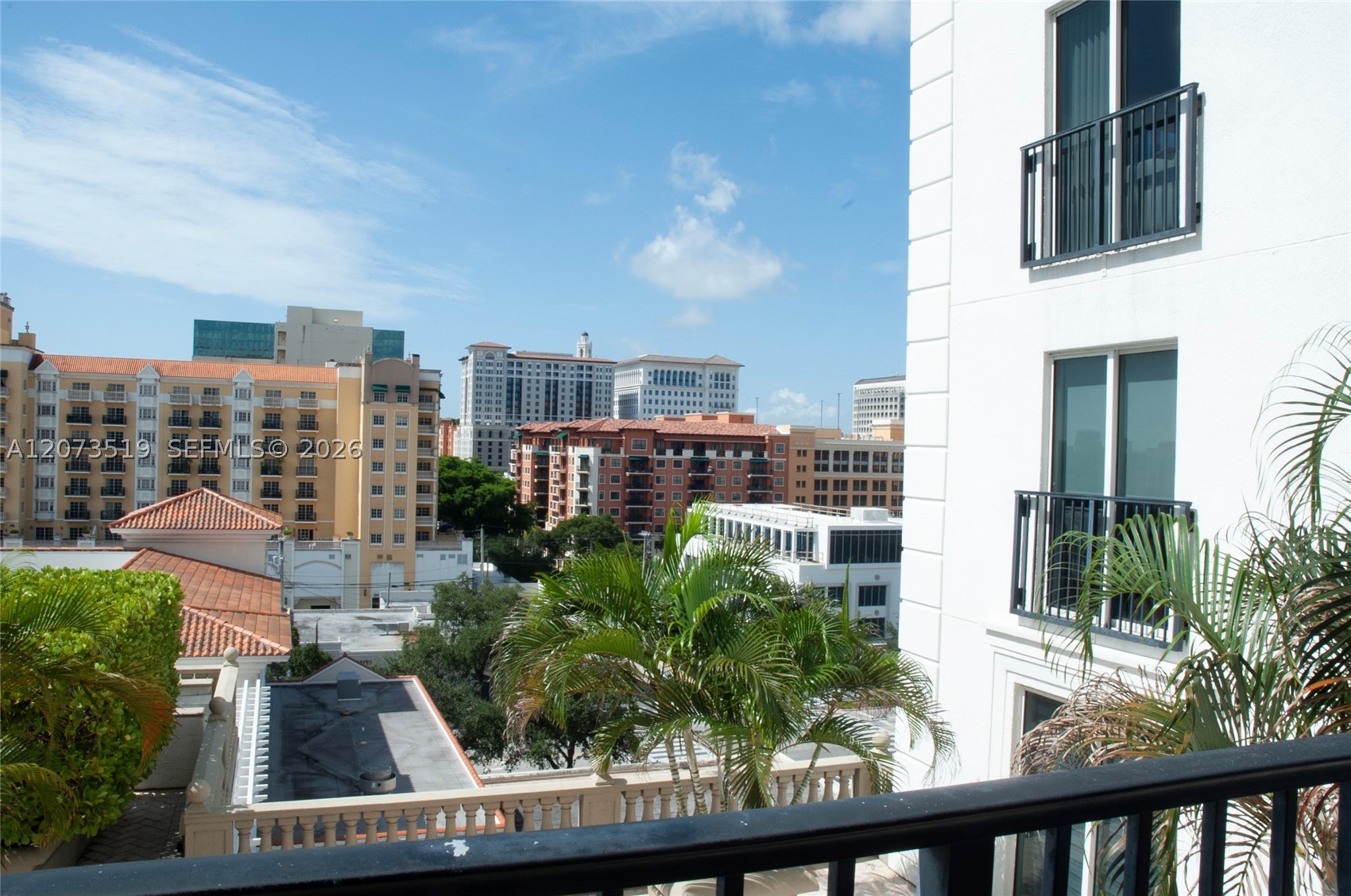image Ten Aragon Condo14