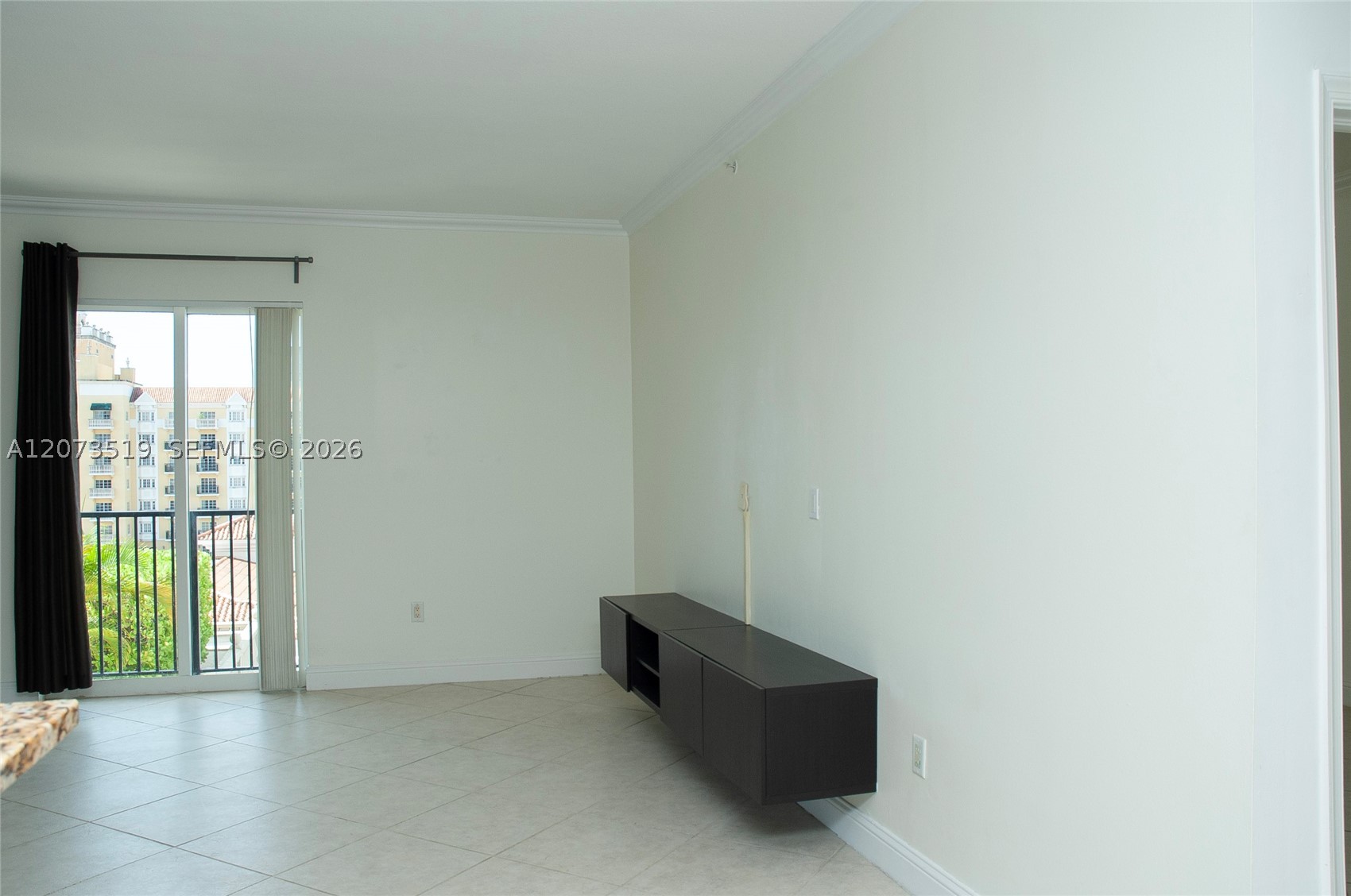 image Ten Aragon Condo7