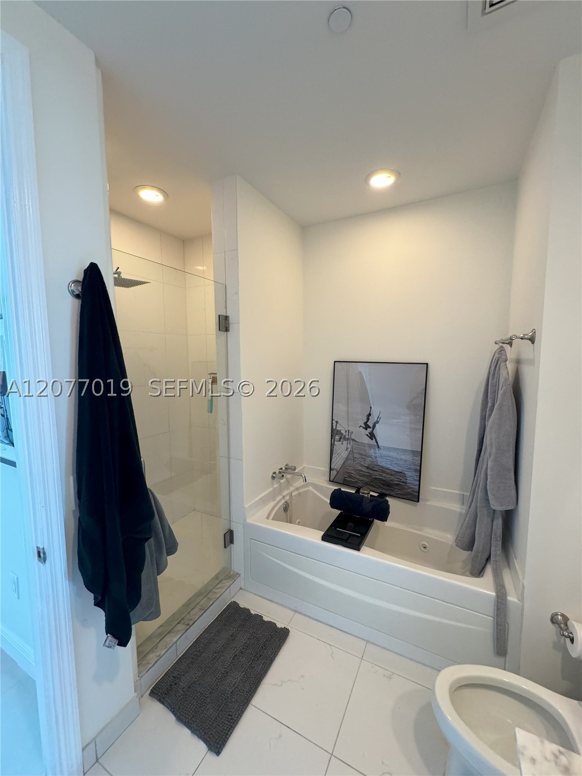 image 500 Brickell West9
