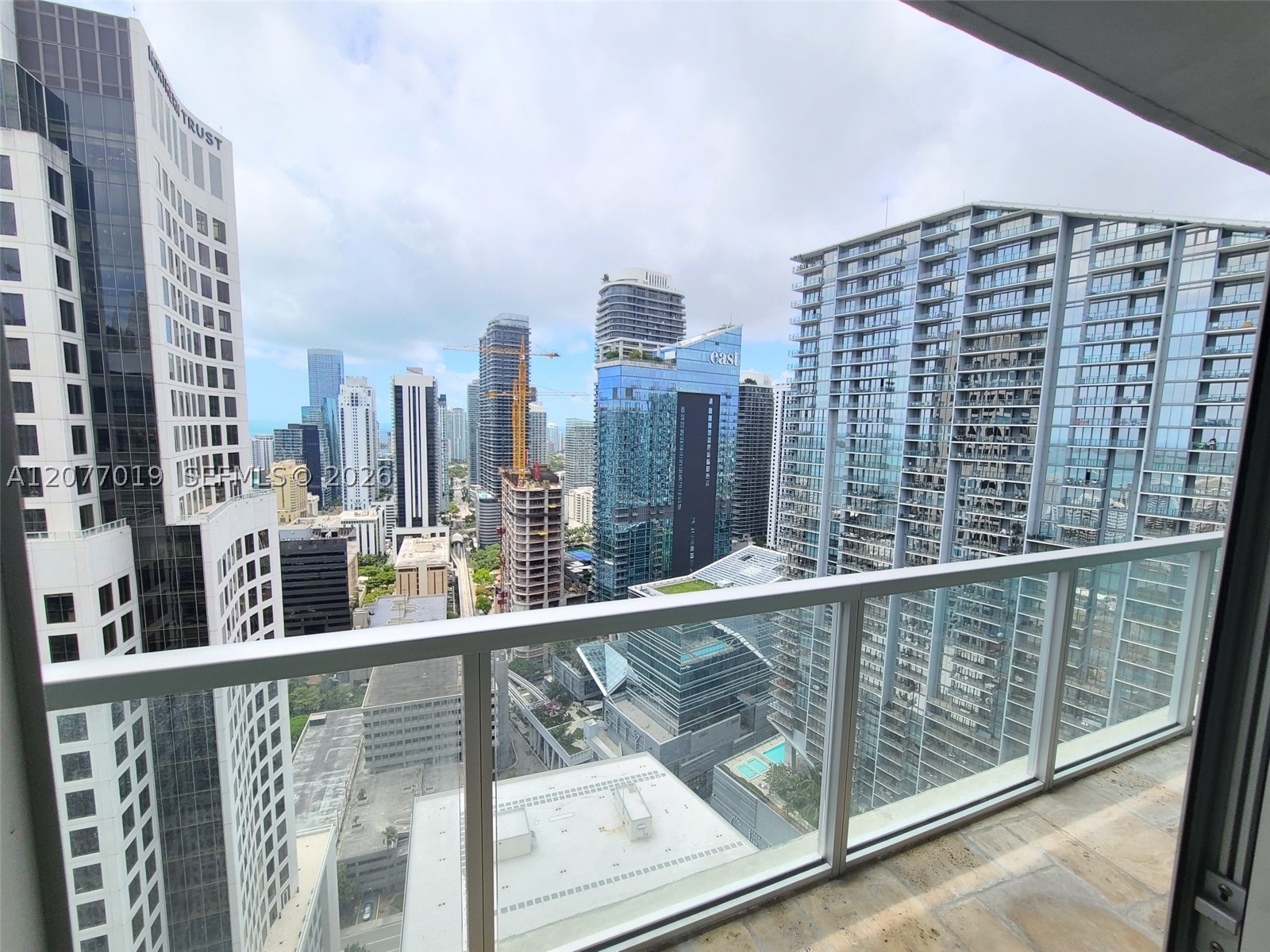 image 500 Brickell West14