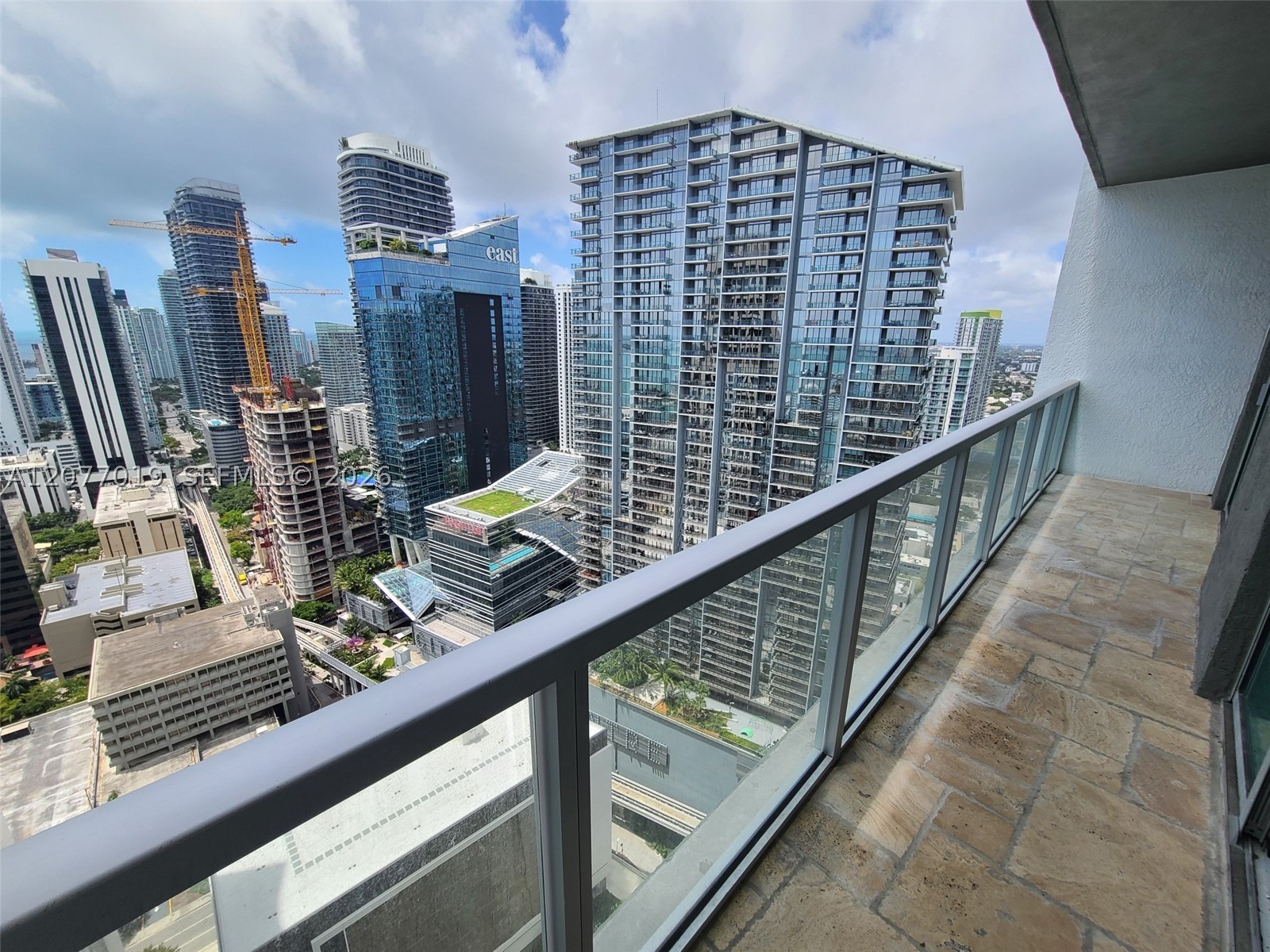 image 500 Brickell West15