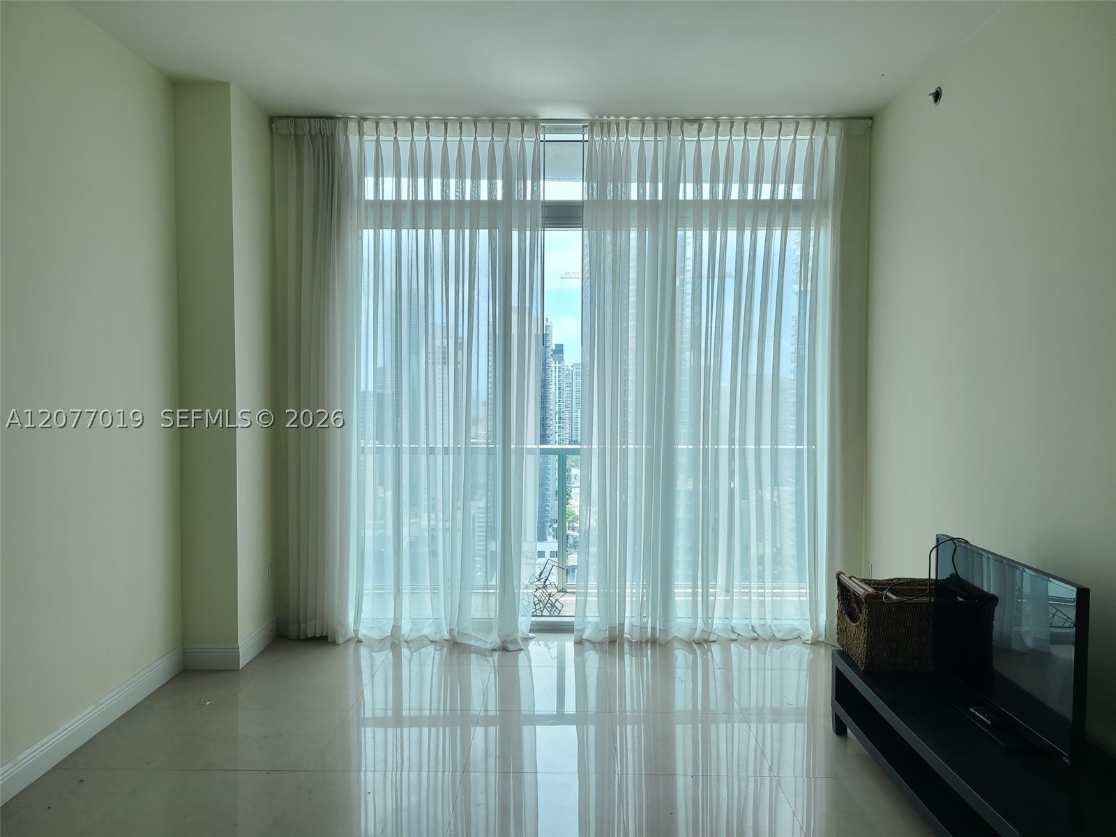image 500 Brickell West18