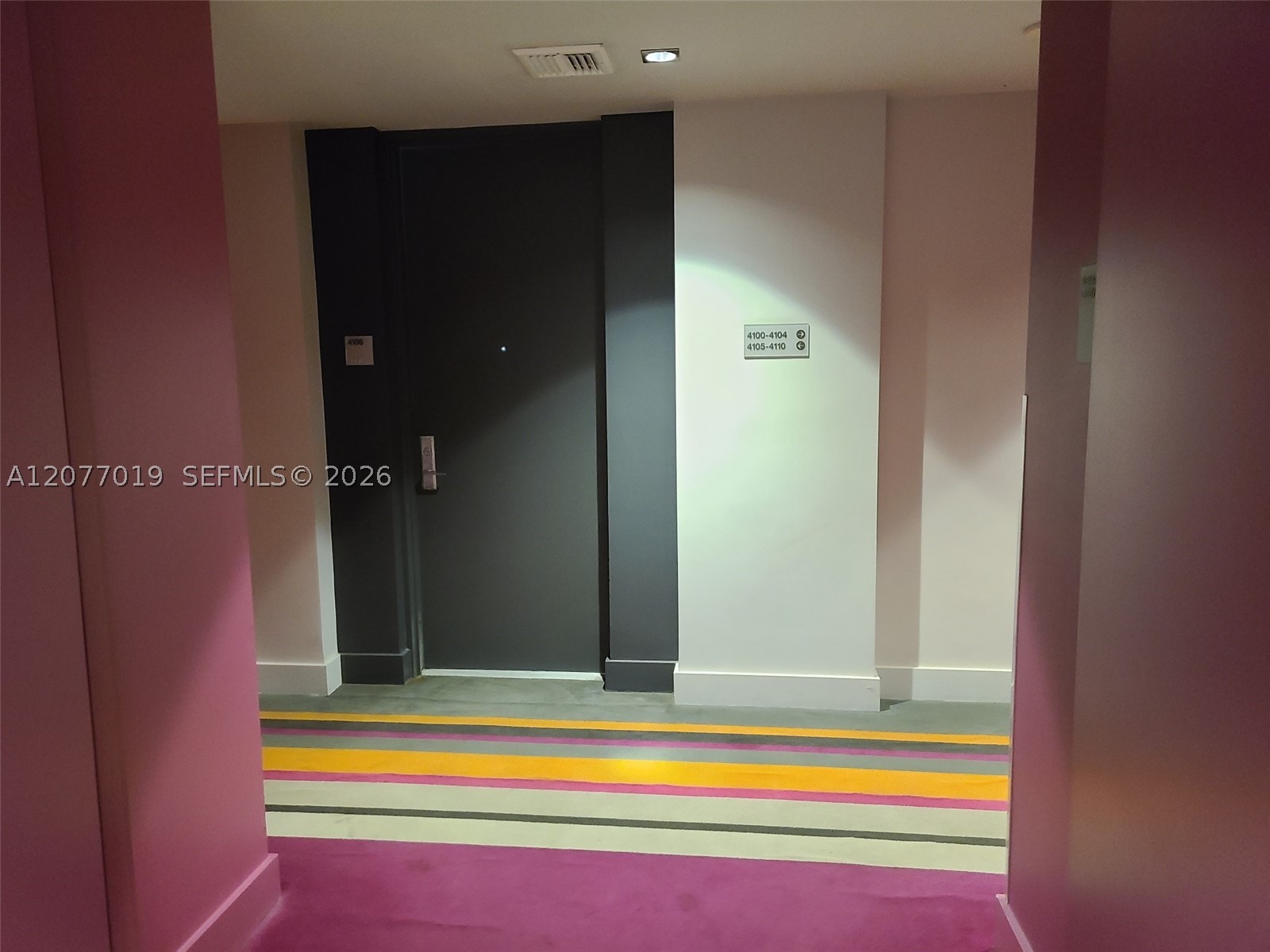 image 500 Brickell West25