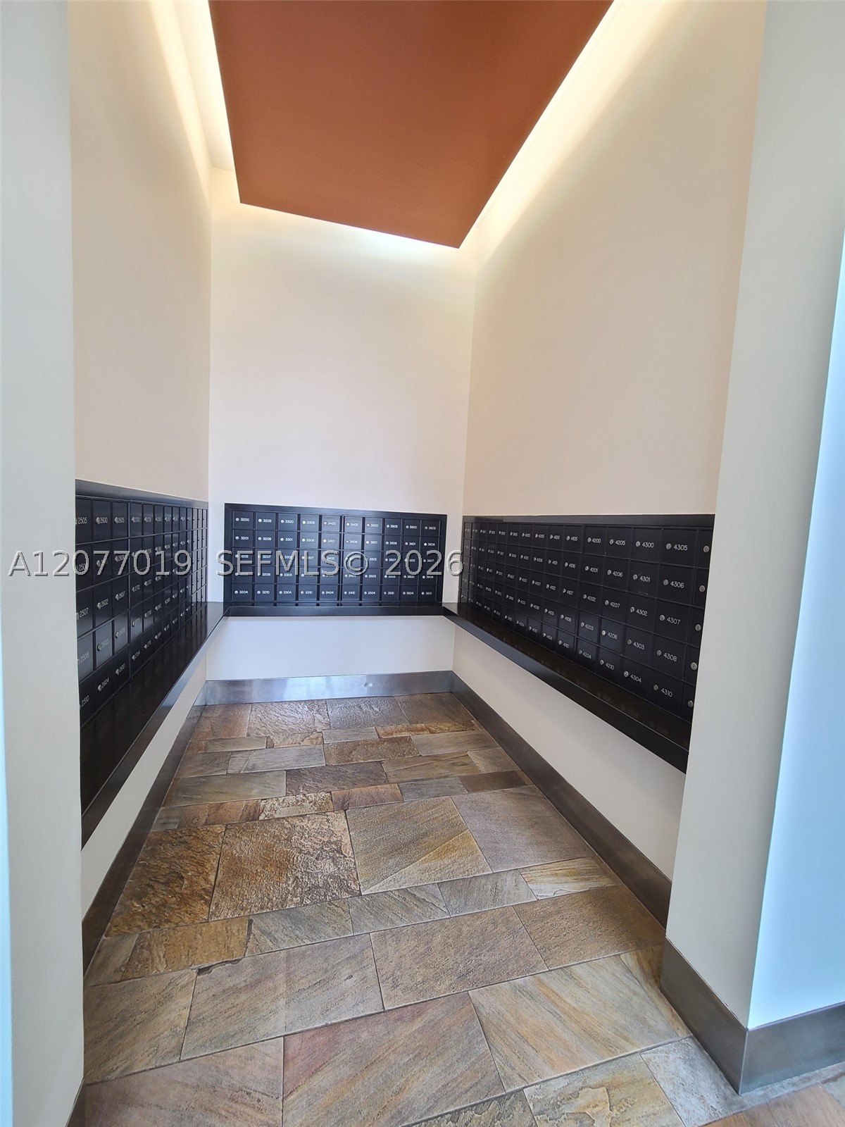 image 500 Brickell West27