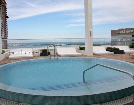 image 500 Brickell West32