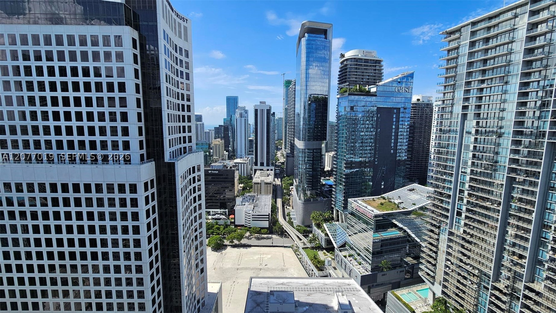 image 500 Brickell West43