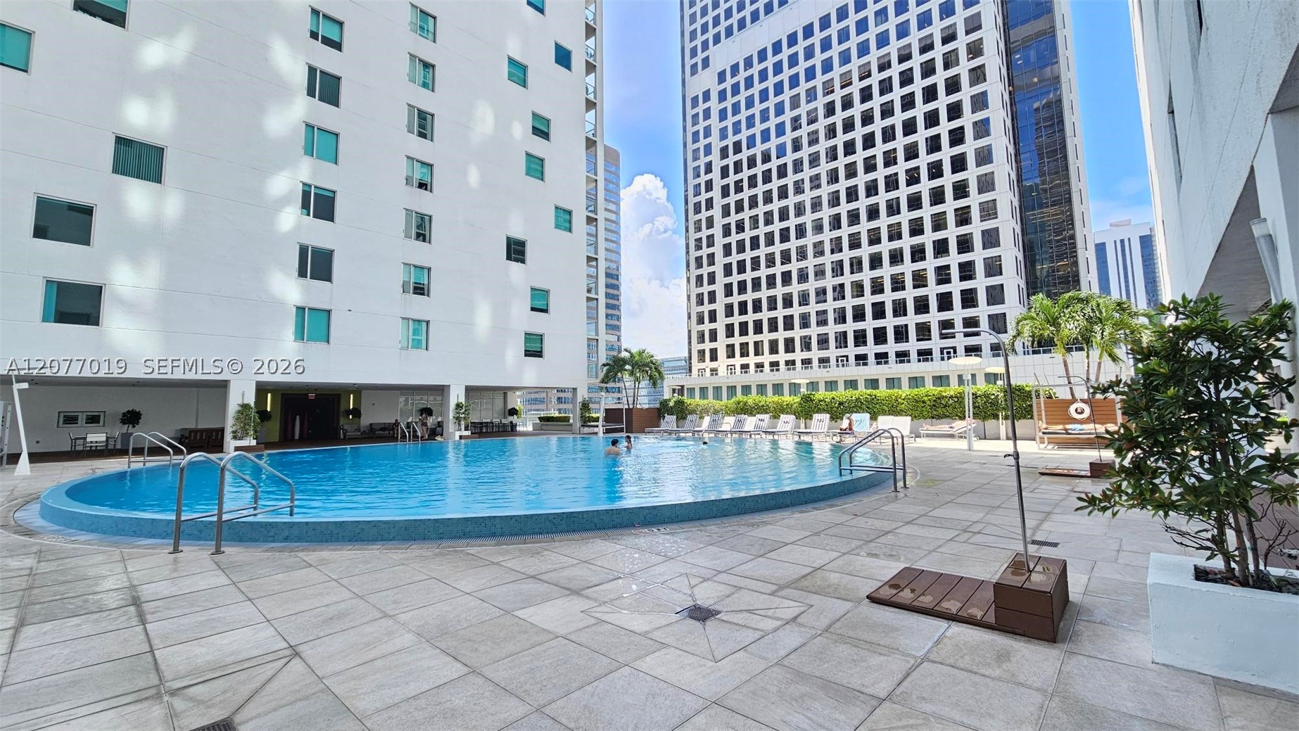 image 500 Brickell West49