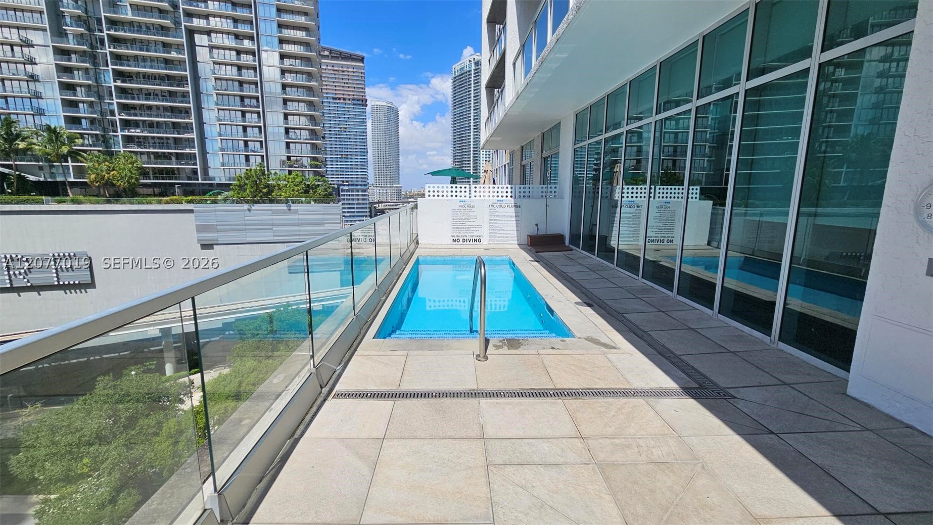 image 500 Brickell West53
