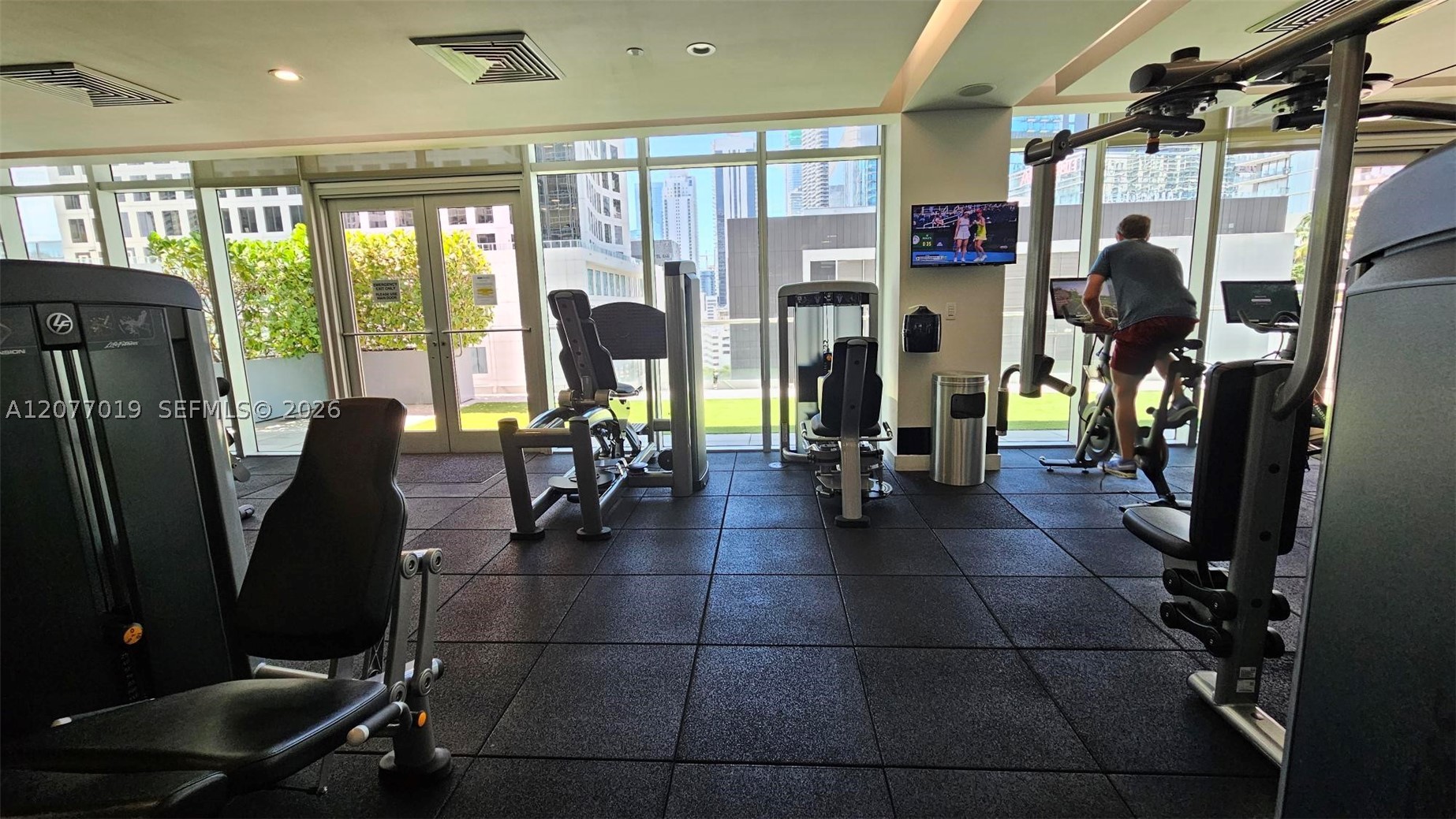 image 500 Brickell West55