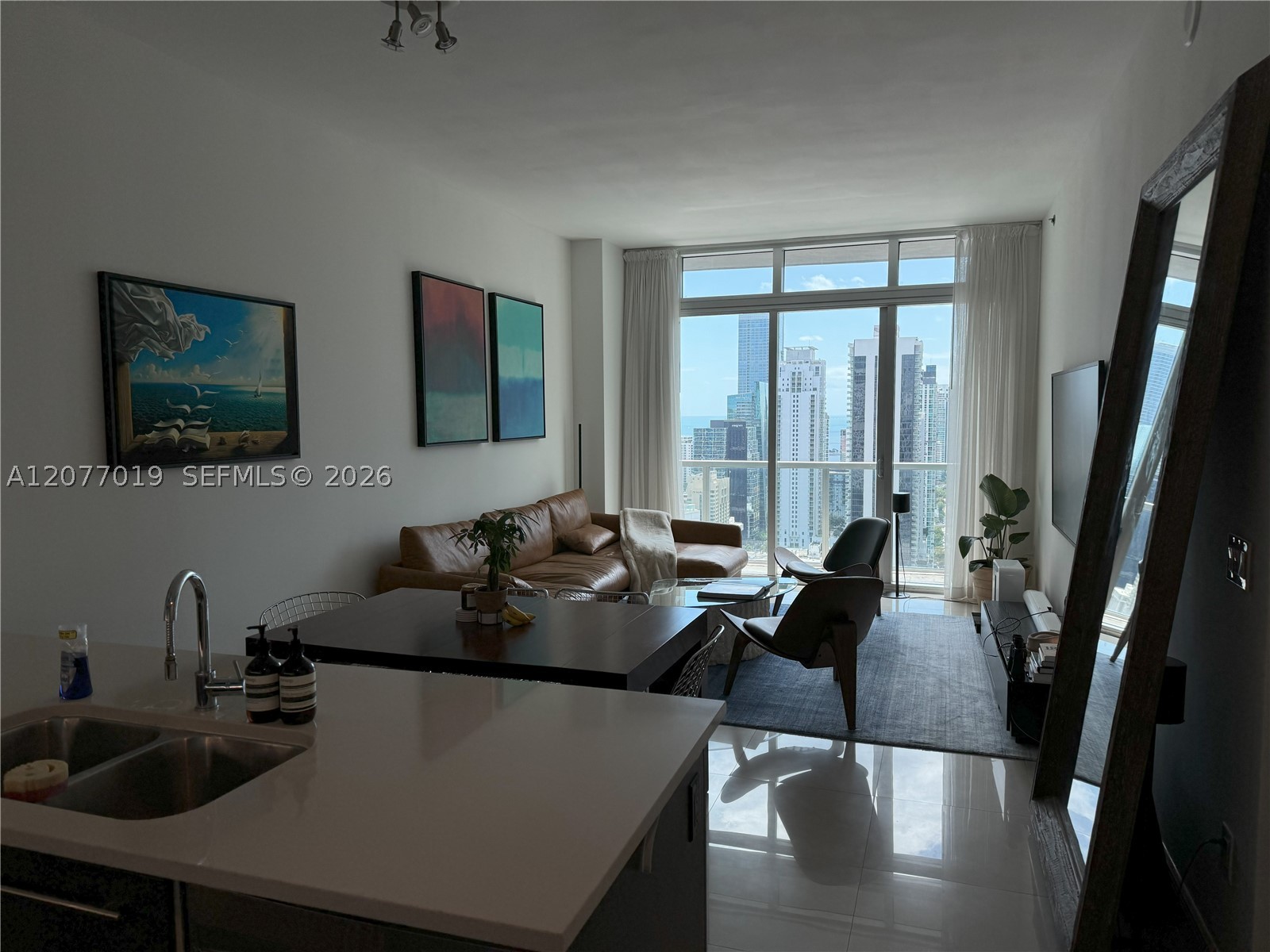 image 500 Brickell West6