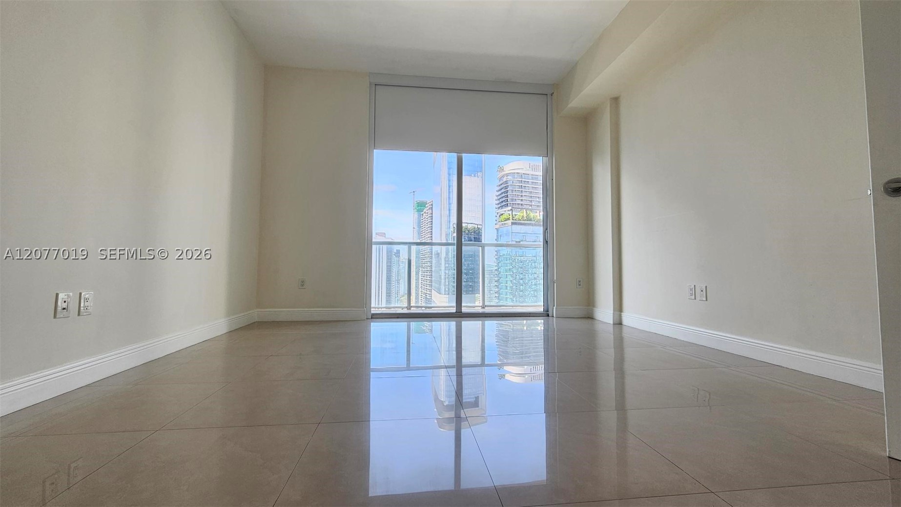 image 500 Brickell West72