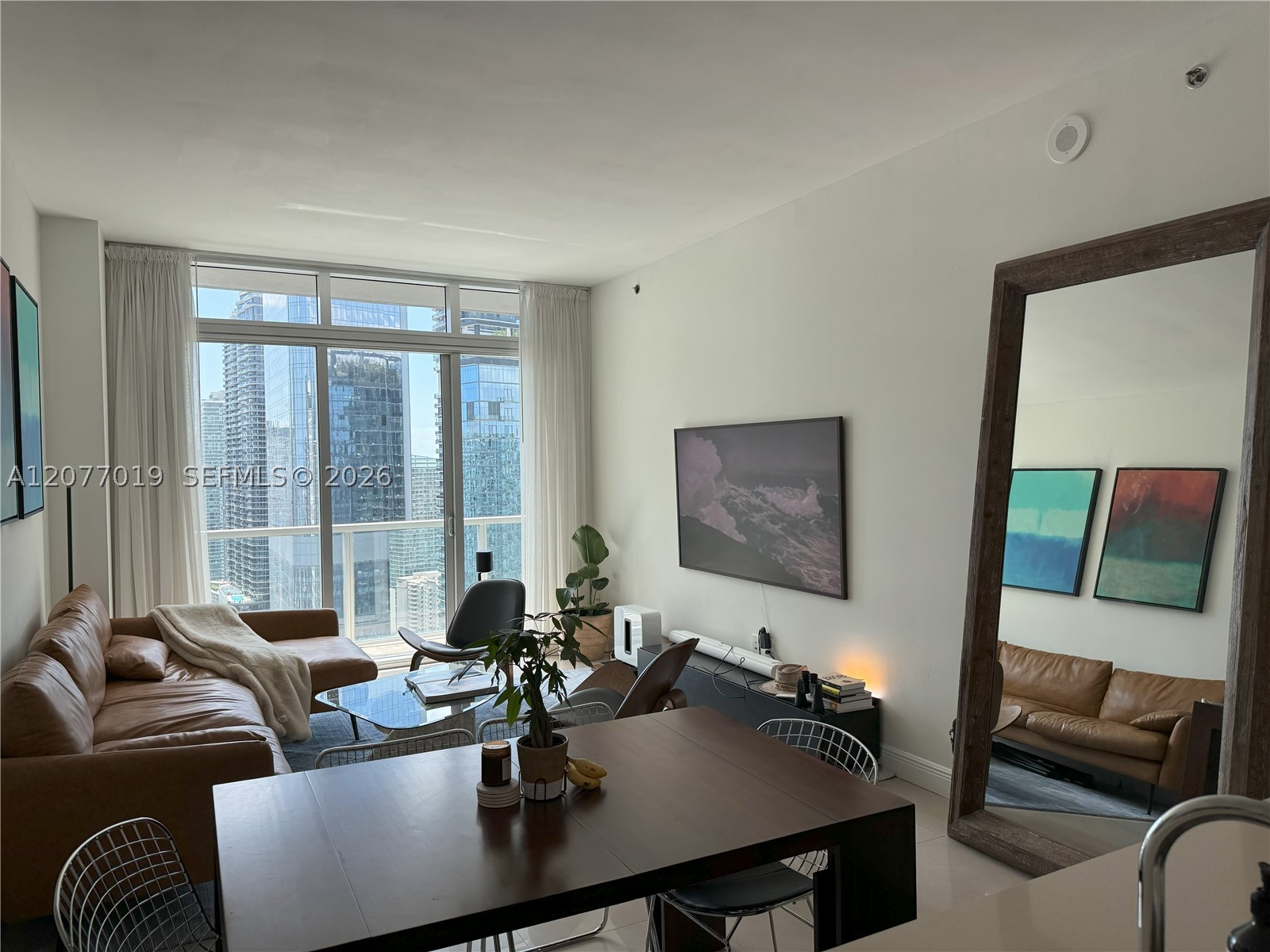 image 500 Brickell West7