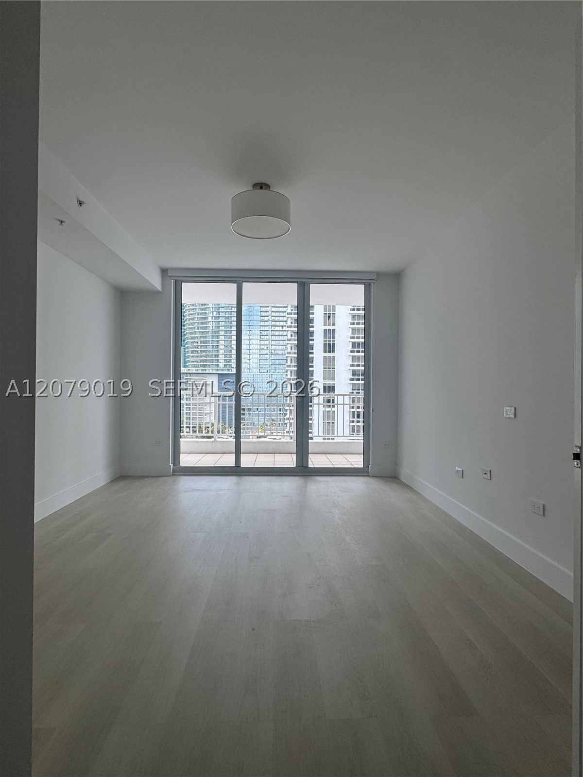 image Courts Brickell Key15