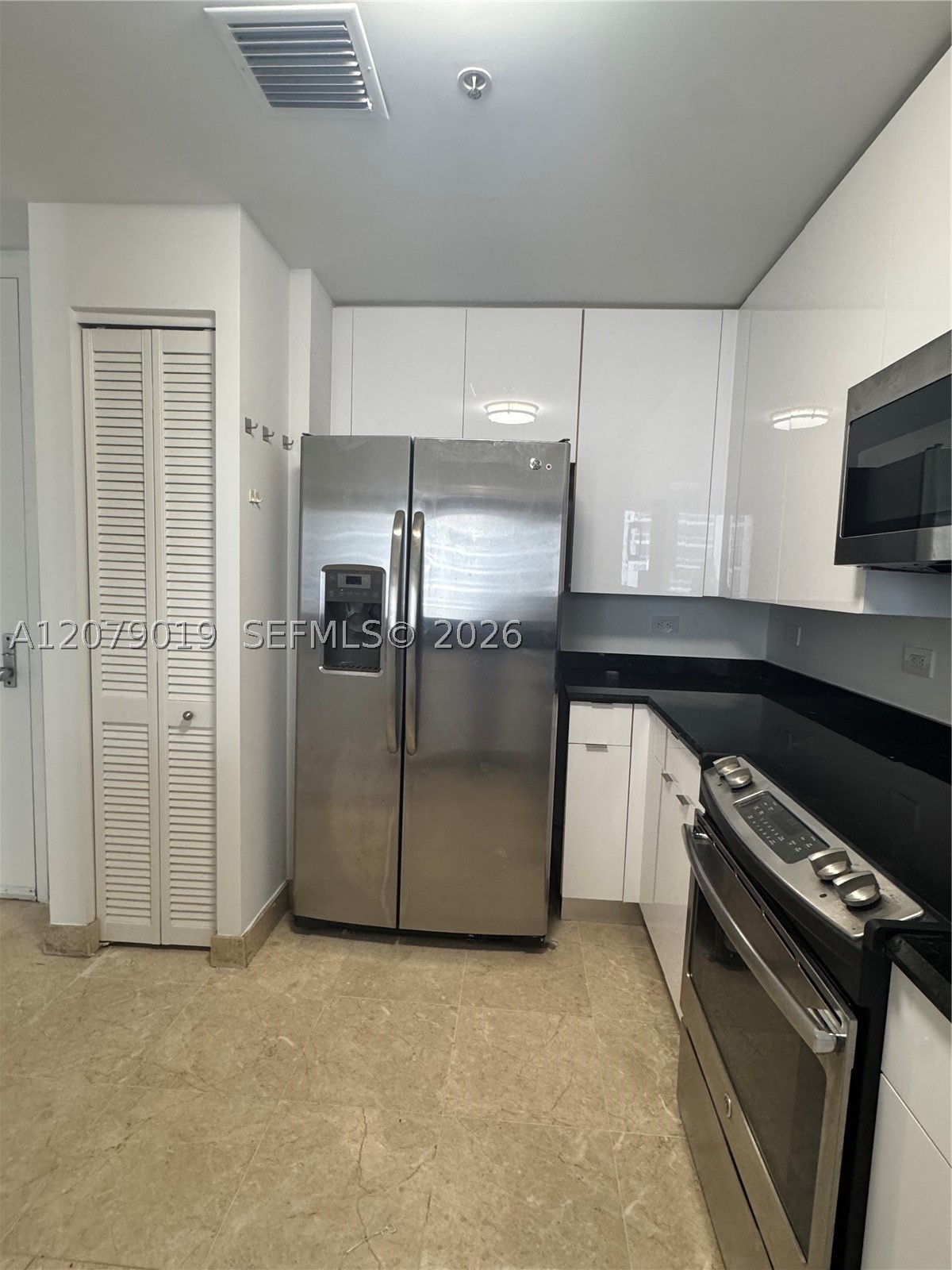 image Courts Brickell Key26