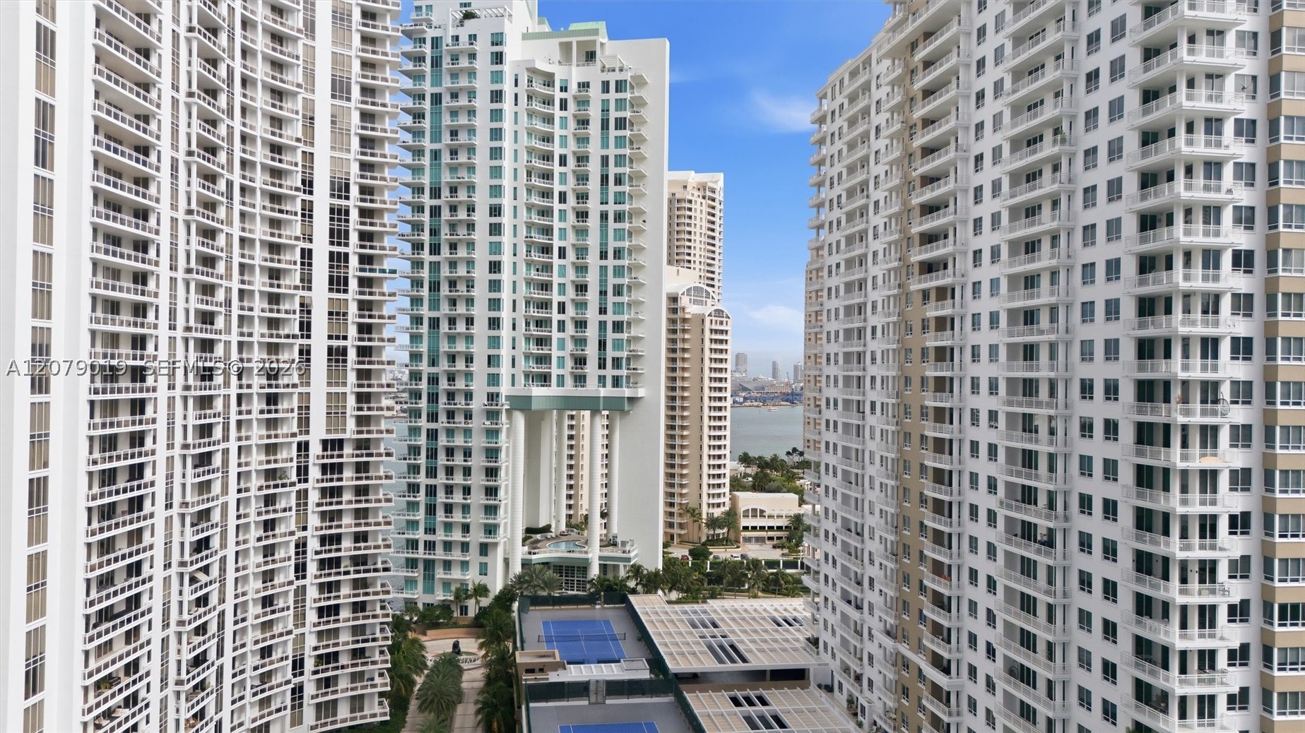 image Courts Brickell Key2