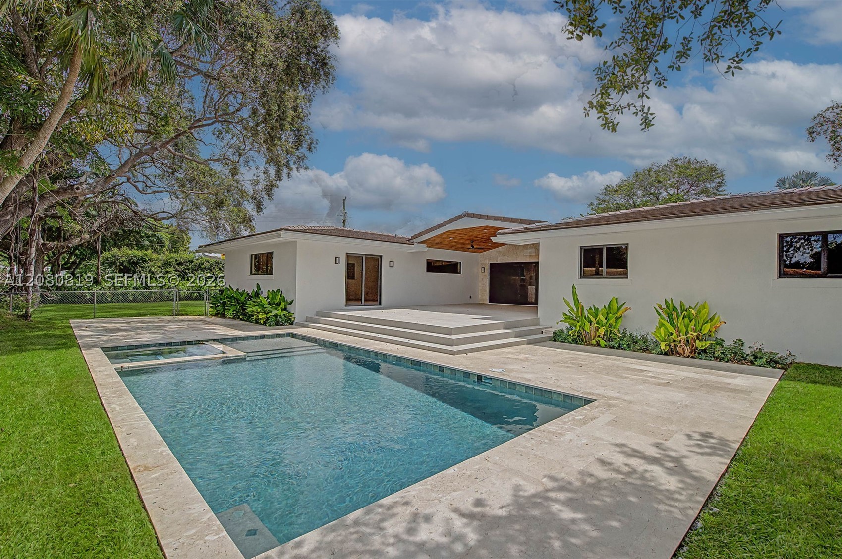 12940 SW 73rd Ave Pinecrest, FL 33156