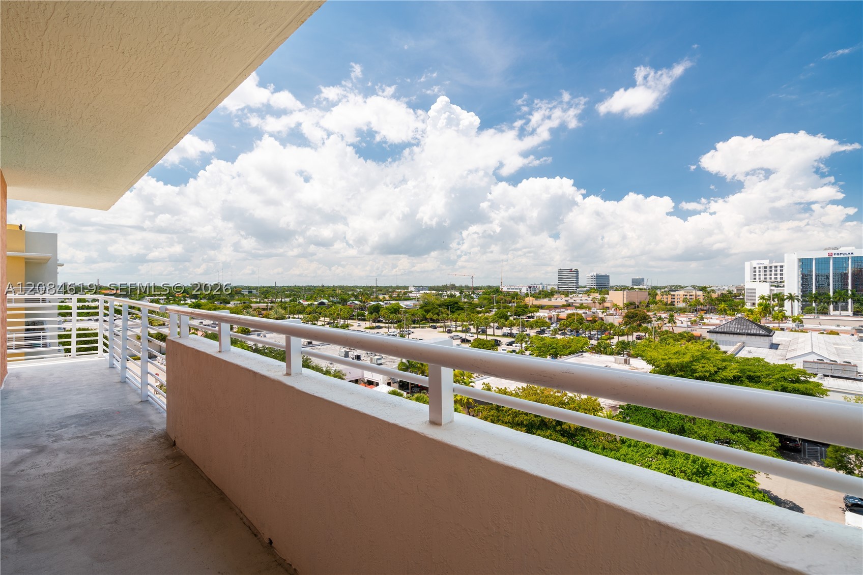image The Venture at Aventura5