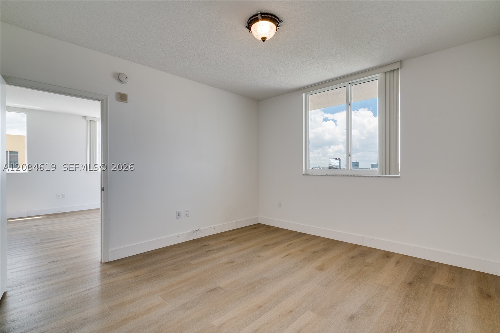 image The Venture at Aventura8