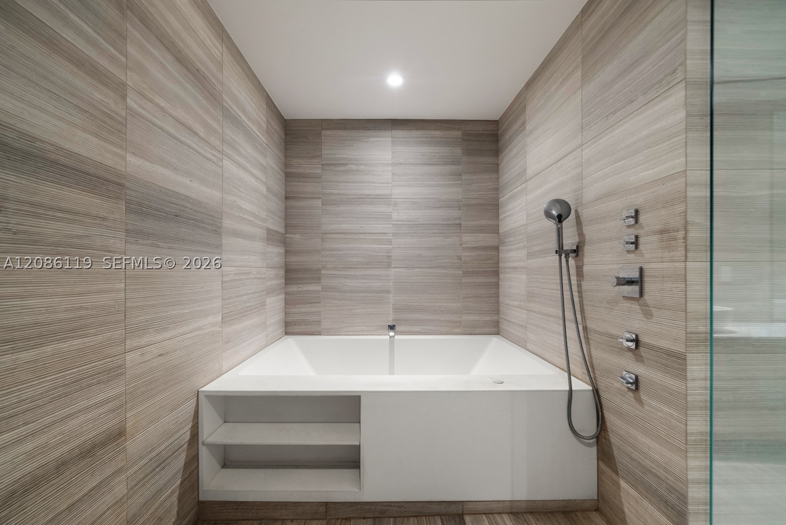 image Ritz-Carlton Residences Miami Beach17