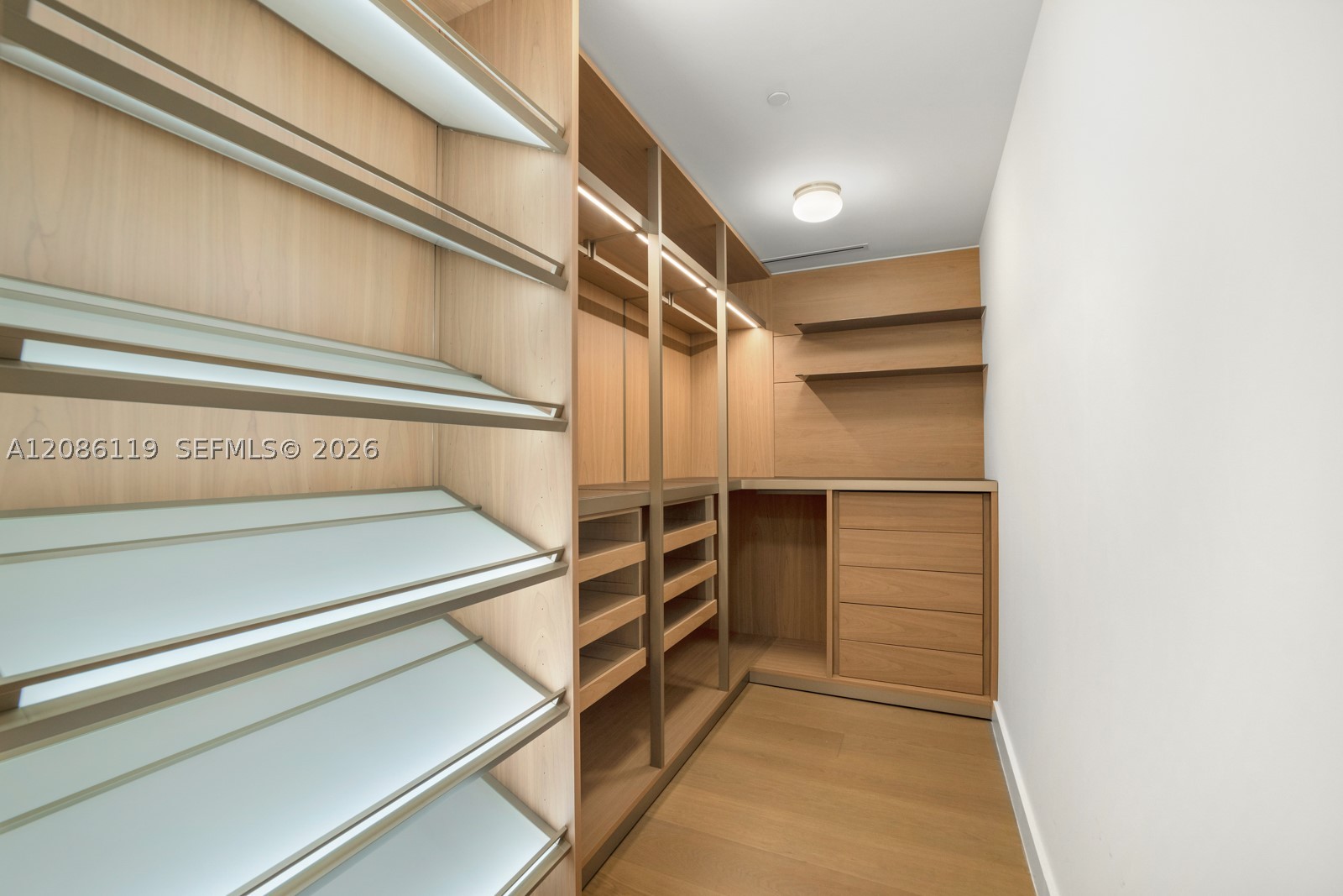 image Ritz-Carlton Residences Miami Beach18