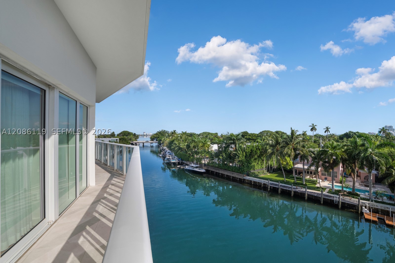 image Ritz-Carlton Residences Miami Beach24